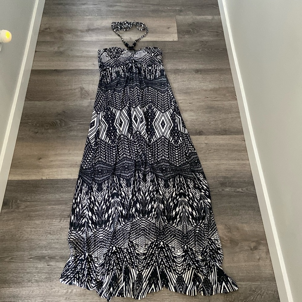 Women’s size small black pattern long dress with tie top